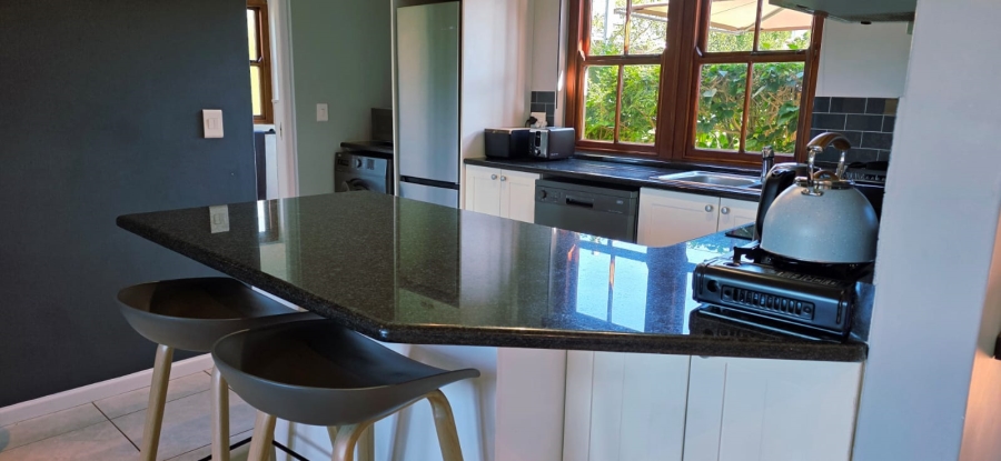 1 Bedroom Property for Sale in Whale Rock Gardens Western Cape